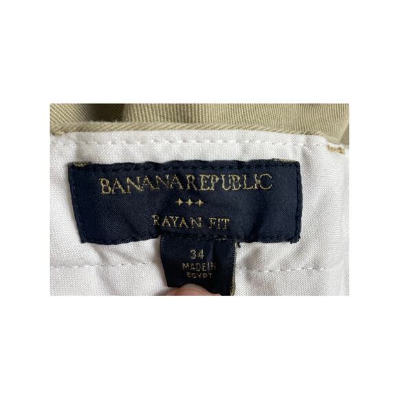 Banana Republic Factory Khaki Rayan Fit Bermuda Shorts Men's Size 34 - Picture 3 of 7